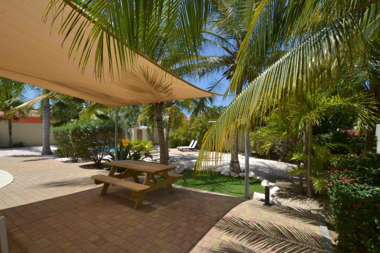 Relex Villa With Private Pool Willemstad Exterior photo